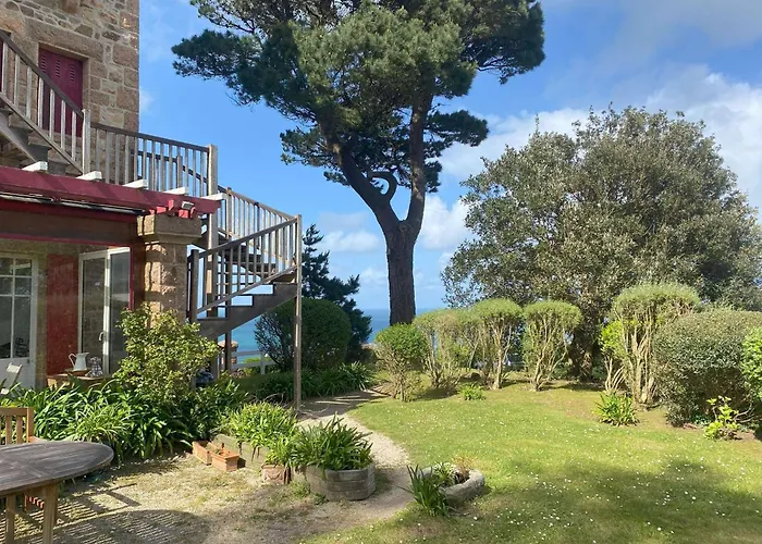 Appartement Dans Villa | 4 Etoiles | Jardin | Tennis | Parking | Cote De Granit Rose - Fr-1-542-61