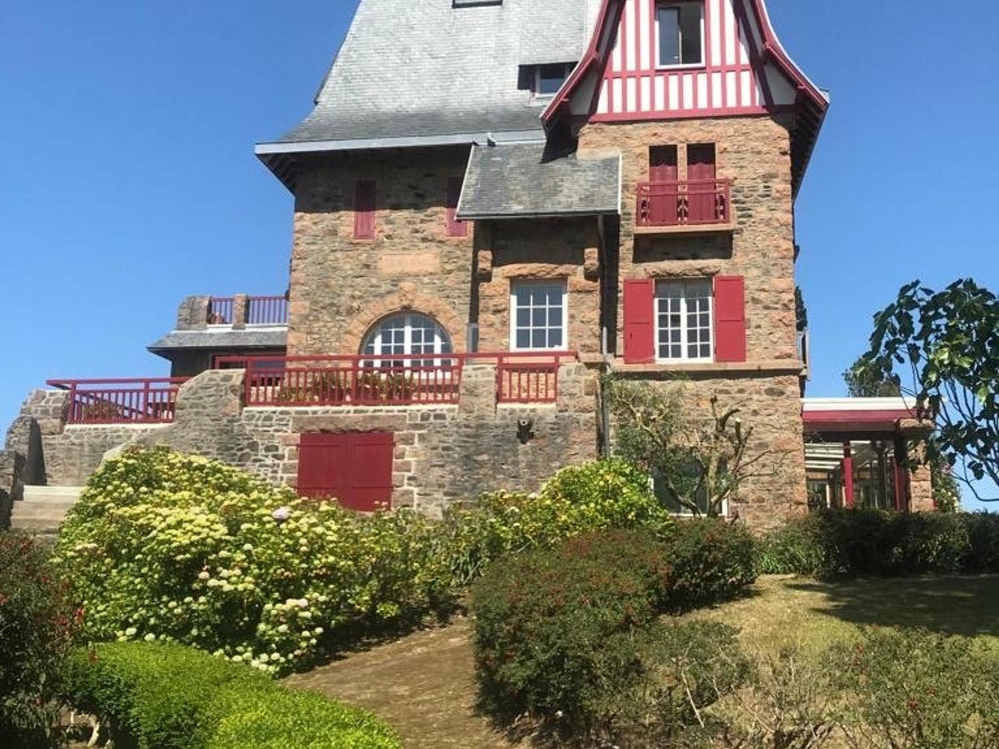 Dans | 4 Etoiles | Jardin | Tennis | Parking | Cote De Granit Rose - Fr-1-542-61 Appartement