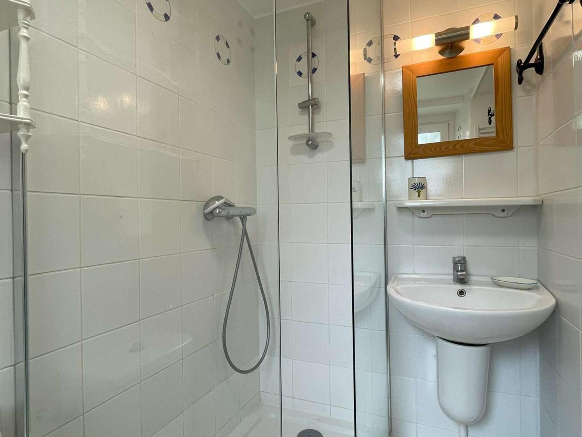 Dans | 4 Etoiles | Jardin | Tennis | Parking | Cote De Granit Rose - Fr-1-542-61