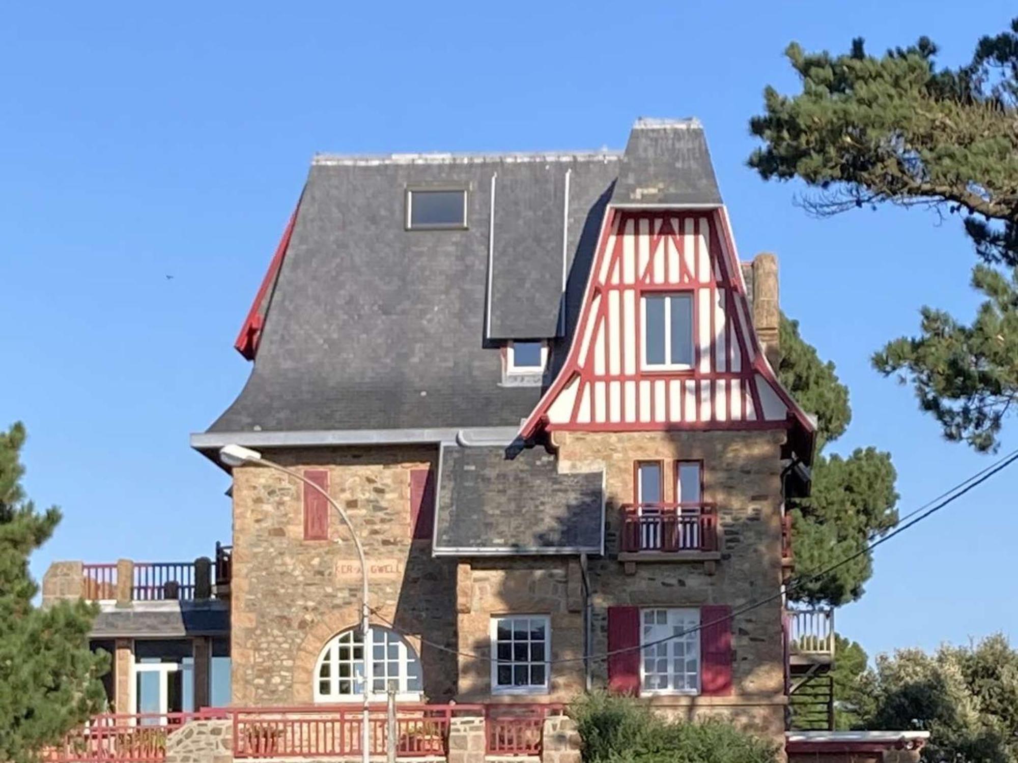 Dans | 4 Etoiles | Jardin | Tennis | Parking | Cote De Granit Rose - Fr-1-542-61 * Perros-Guirec